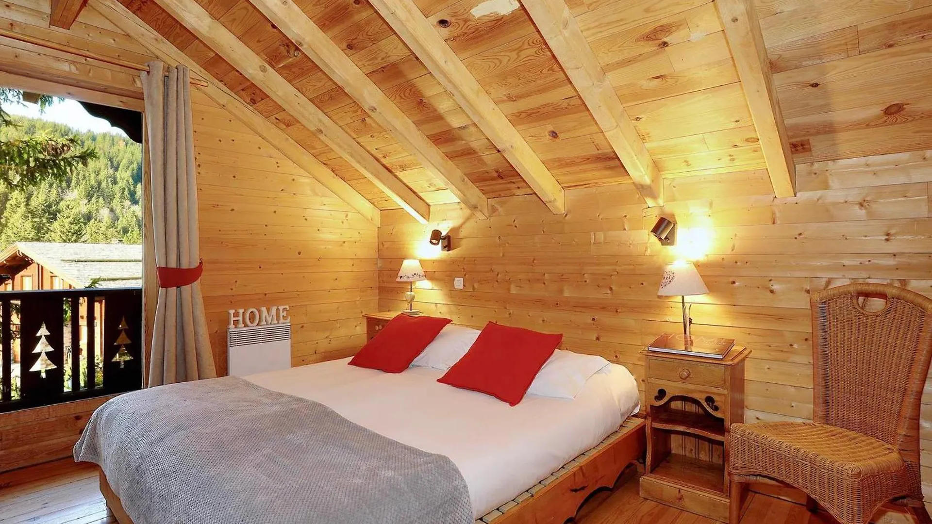 Chalet De Luxe 8 Chambres Avec Sauna Et Parking A Courchevel La Tania - Fr-1-575-232